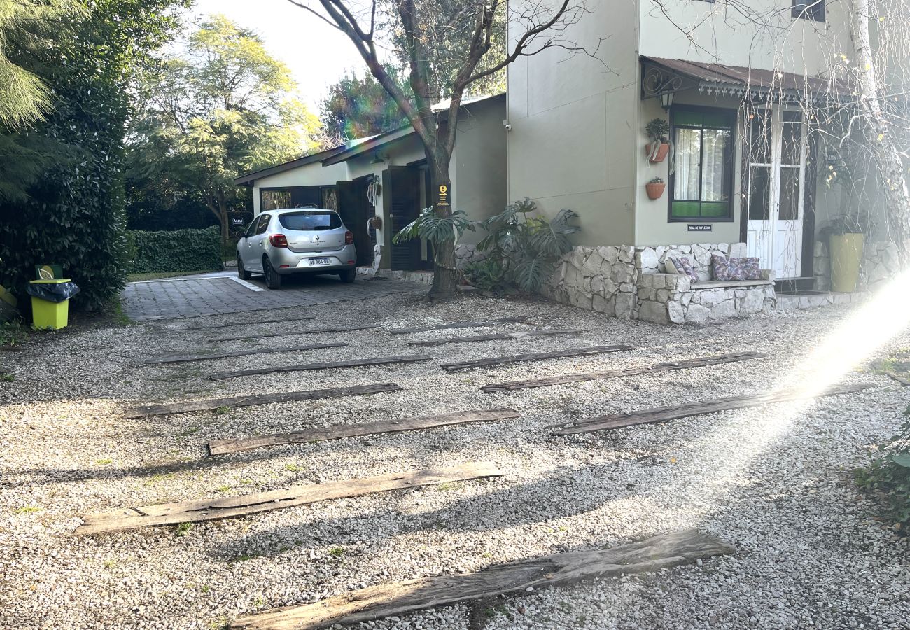 House in Mar Del Plata - Los Alamos | Casa Jazmín | Hola Sur