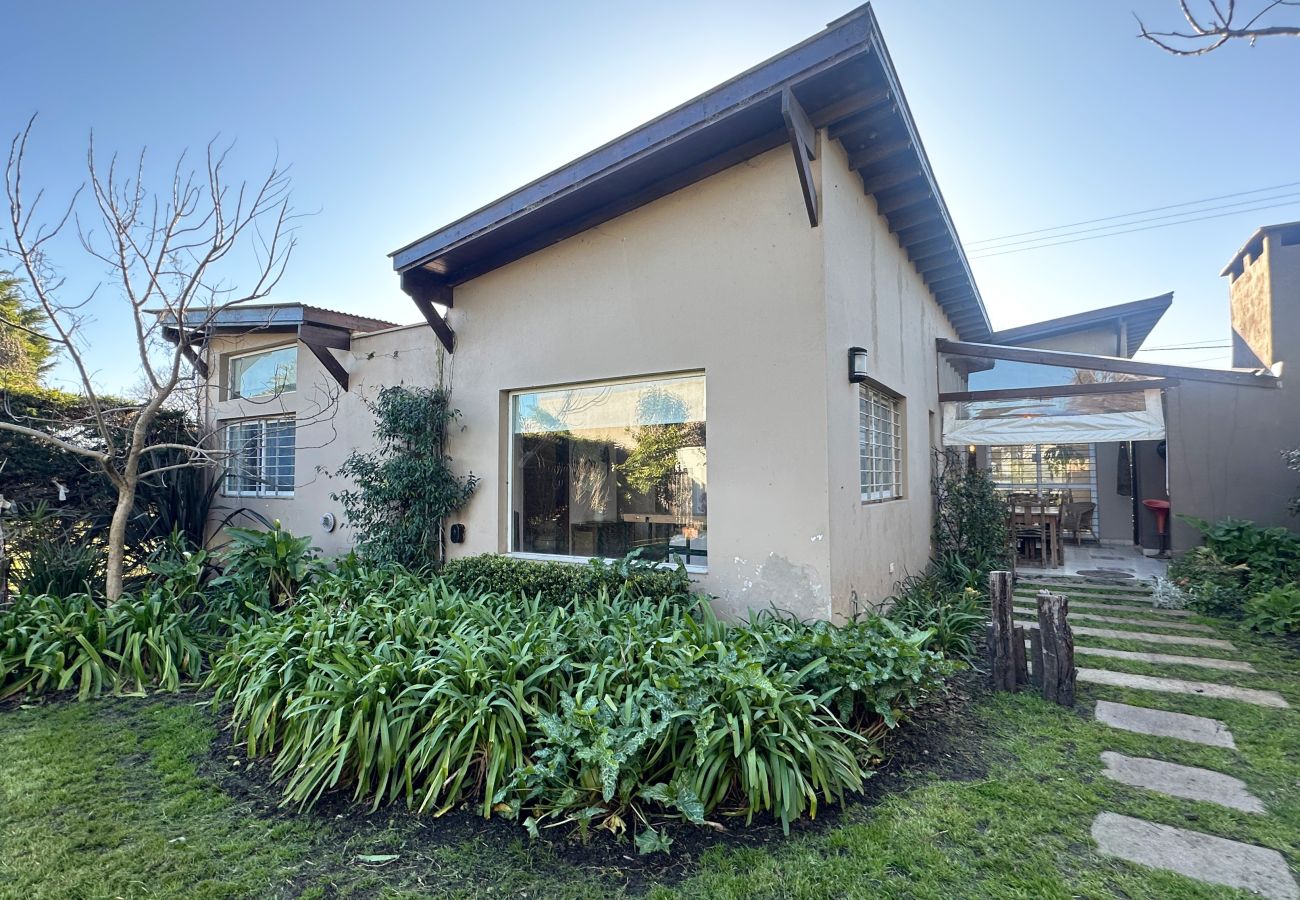 House in Mar Del Plata - Viento Costero | Casa Lopez | Hola Sur