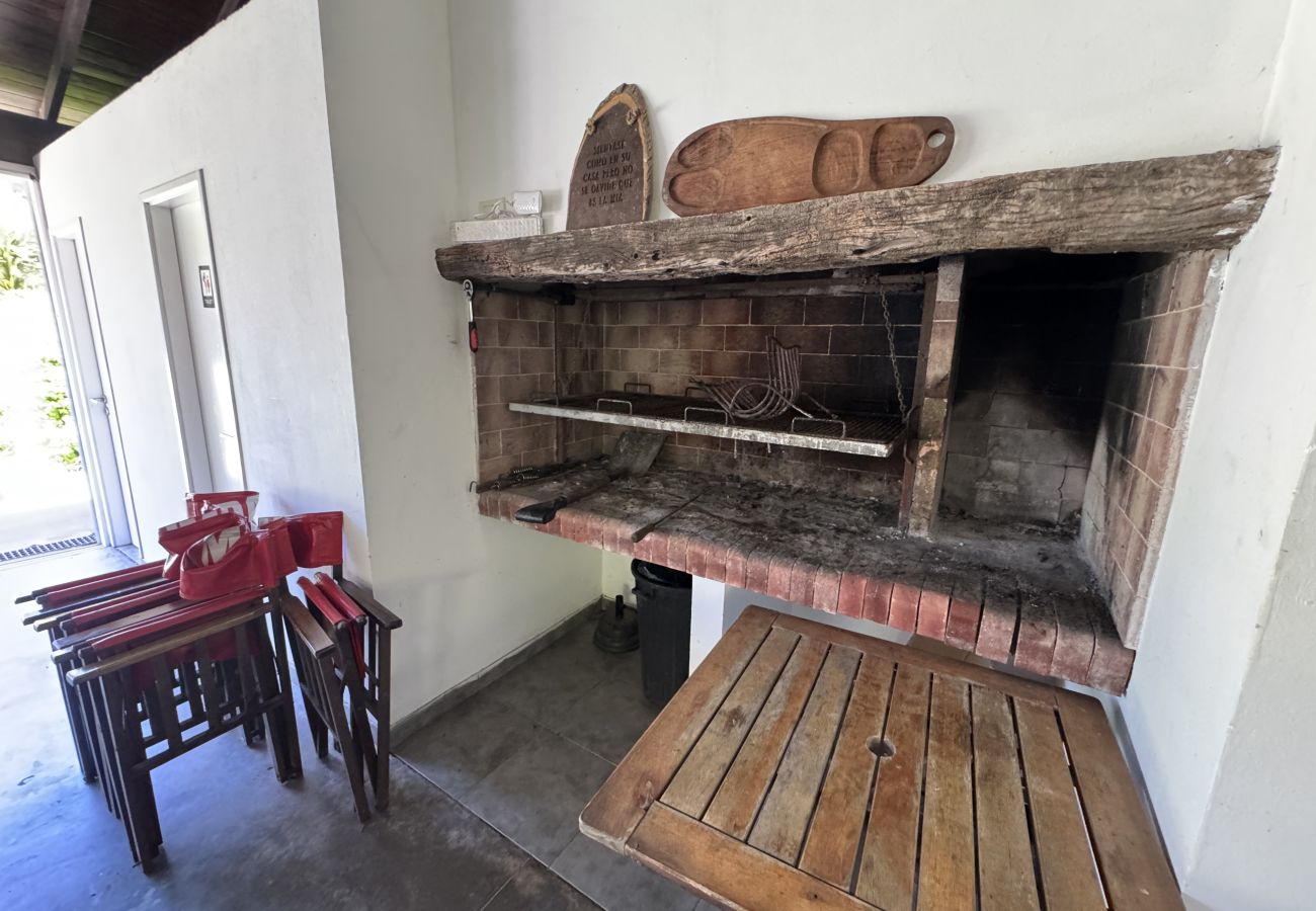 House in Mar Del Plata - El Descanso | Casa Lujan | Hola Sur