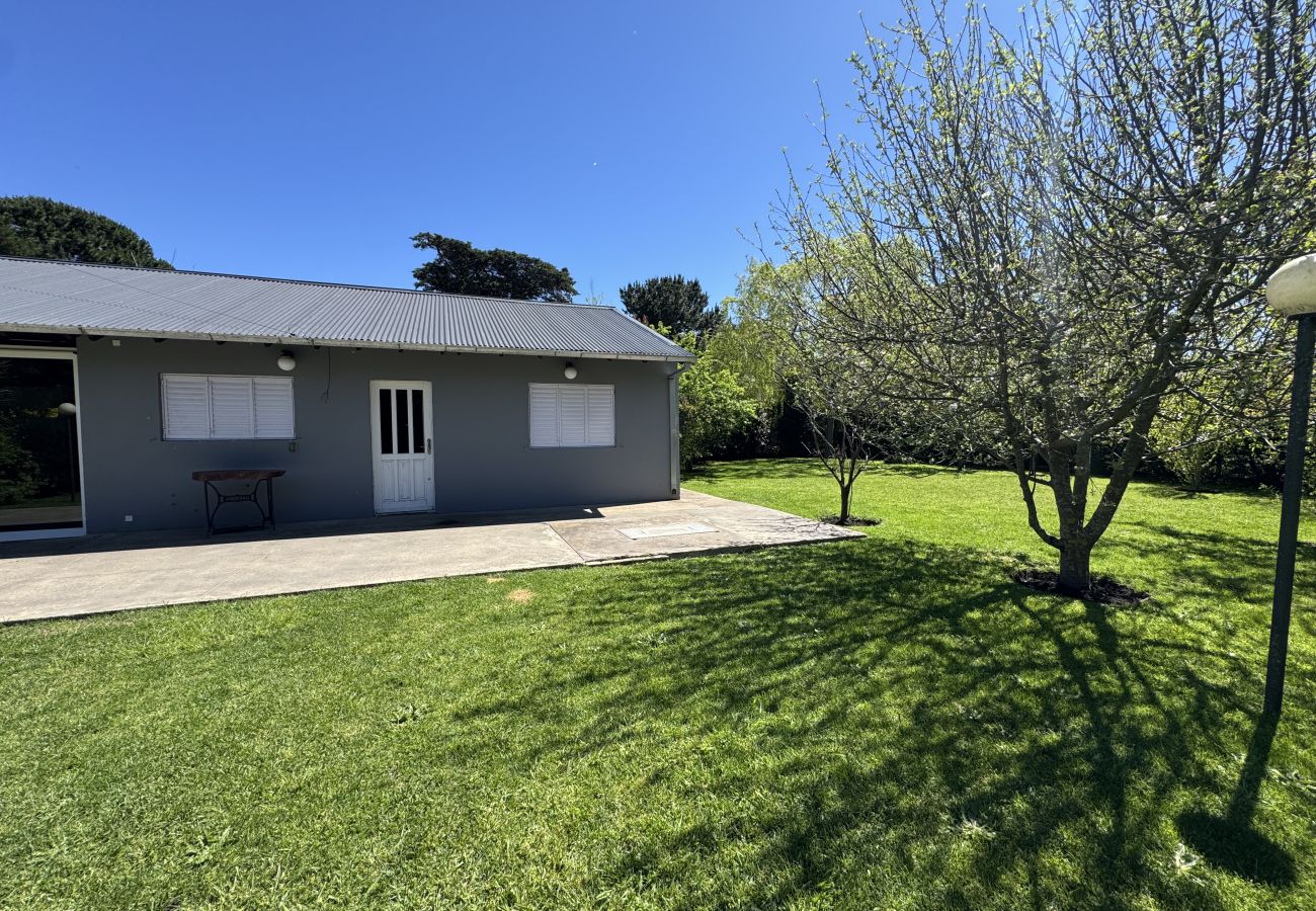 House in Mar Del Plata - El Descanso | Casa Lujan | Hola Sur
