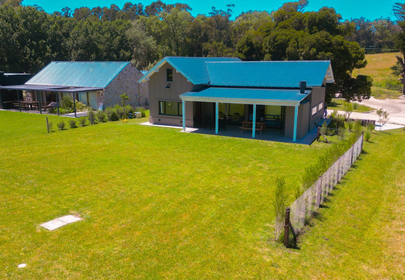 House in Chapadmalal - Atardecer y naturaleza | Casa Santi 267 | Hola Sur