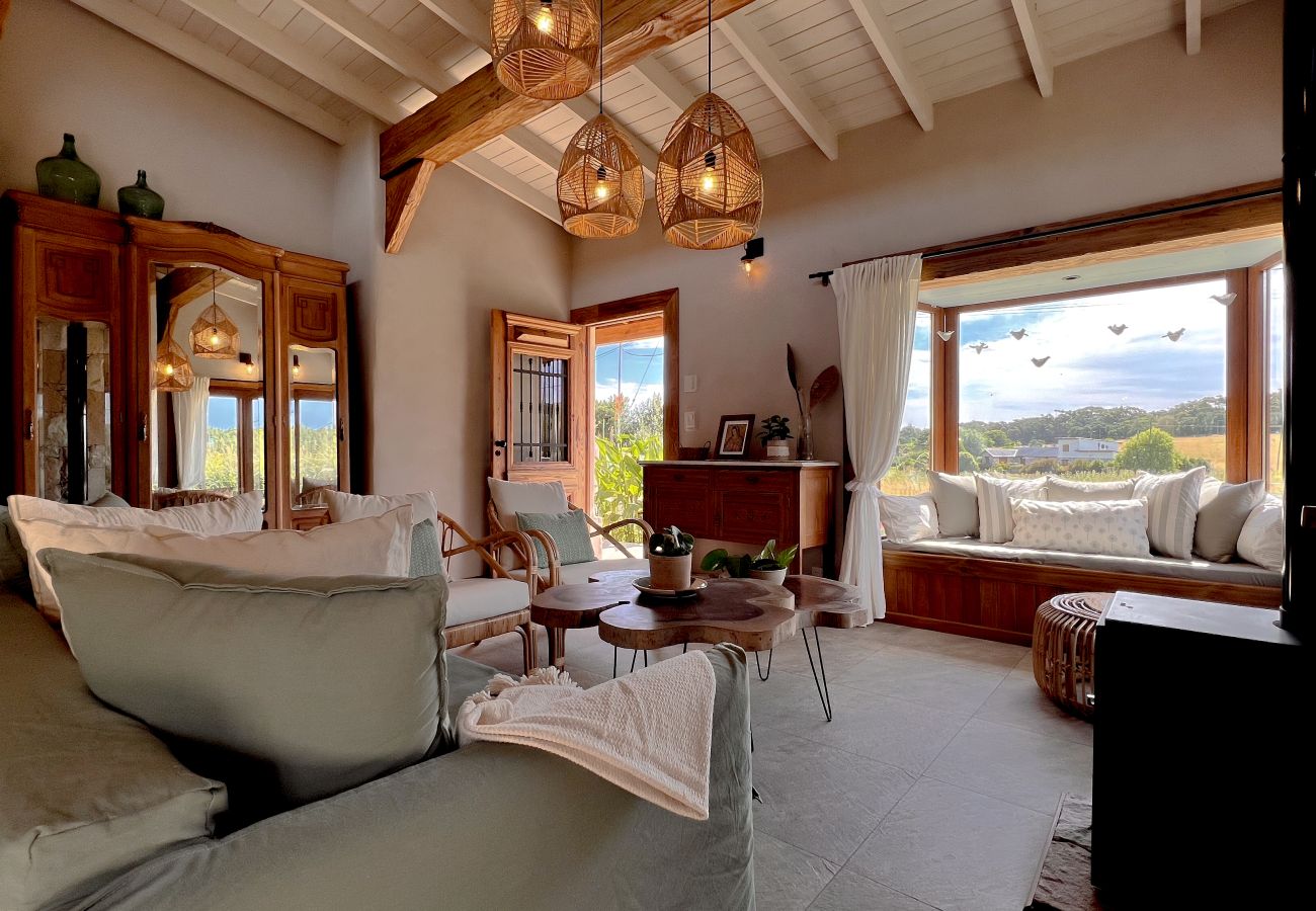 House in Chapadmalal - Eco House | Casa Geo | Hola Sur