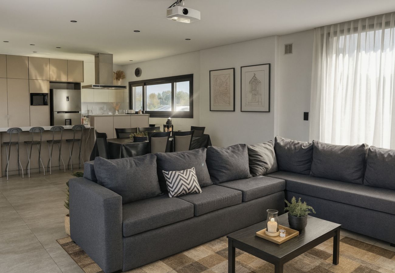 House in Mar Del Plata - Arenas House | Casa Romi | Hola Sur