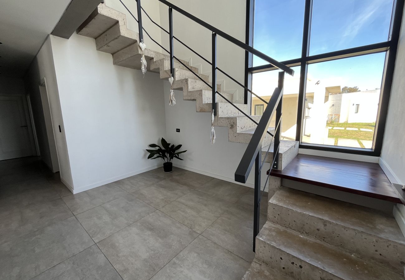 House in Mar Del Plata - Arenas House | Casa Romi | Hola Sur