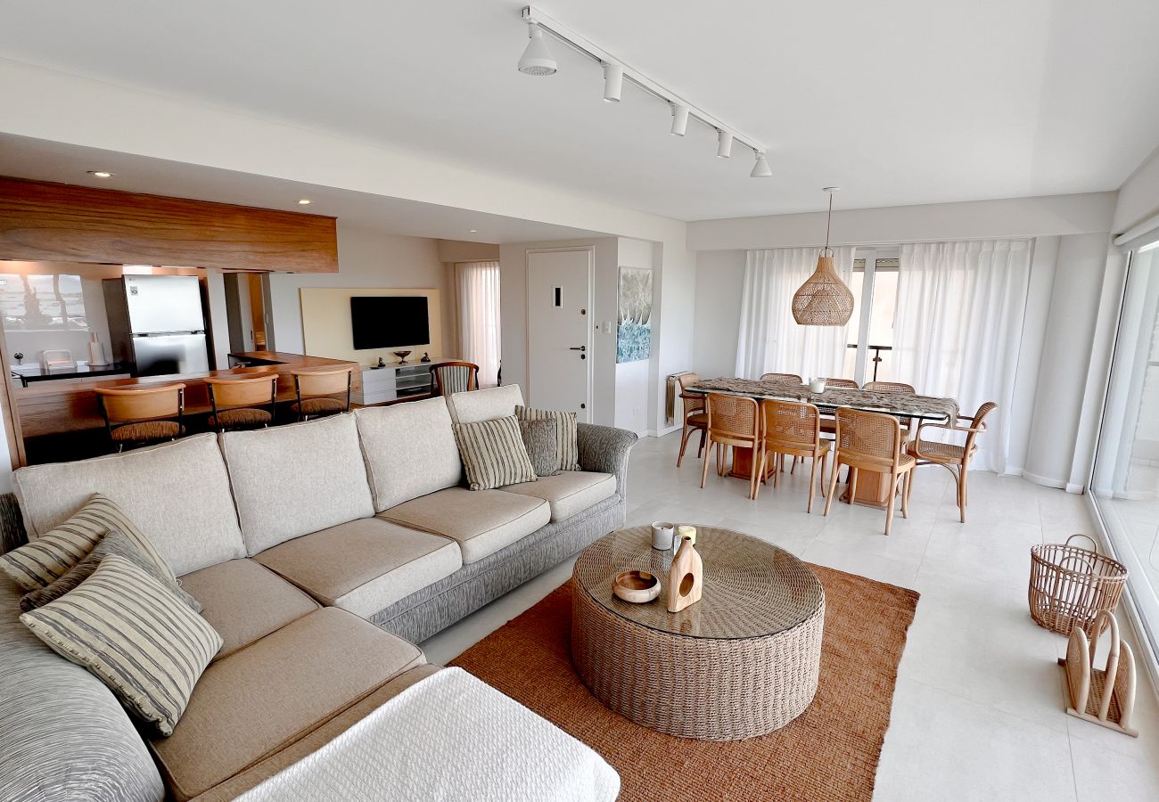 Apartment in Mar Del Plata - Golf & Sea | Depto Vicky | Hola Sur