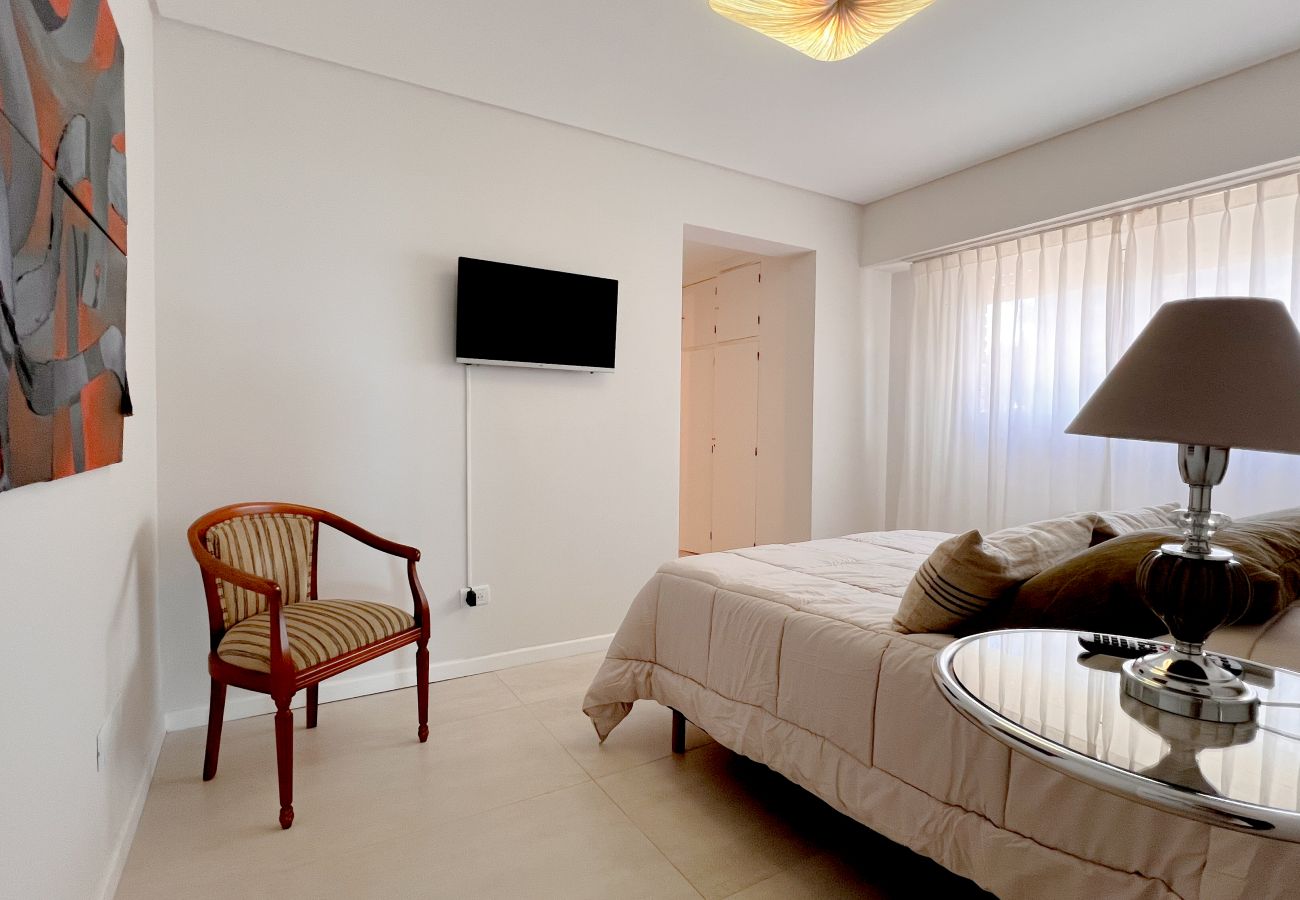 Apartment in Mar Del Plata - Golf & Sea | Depto Vicky | Hola Sur