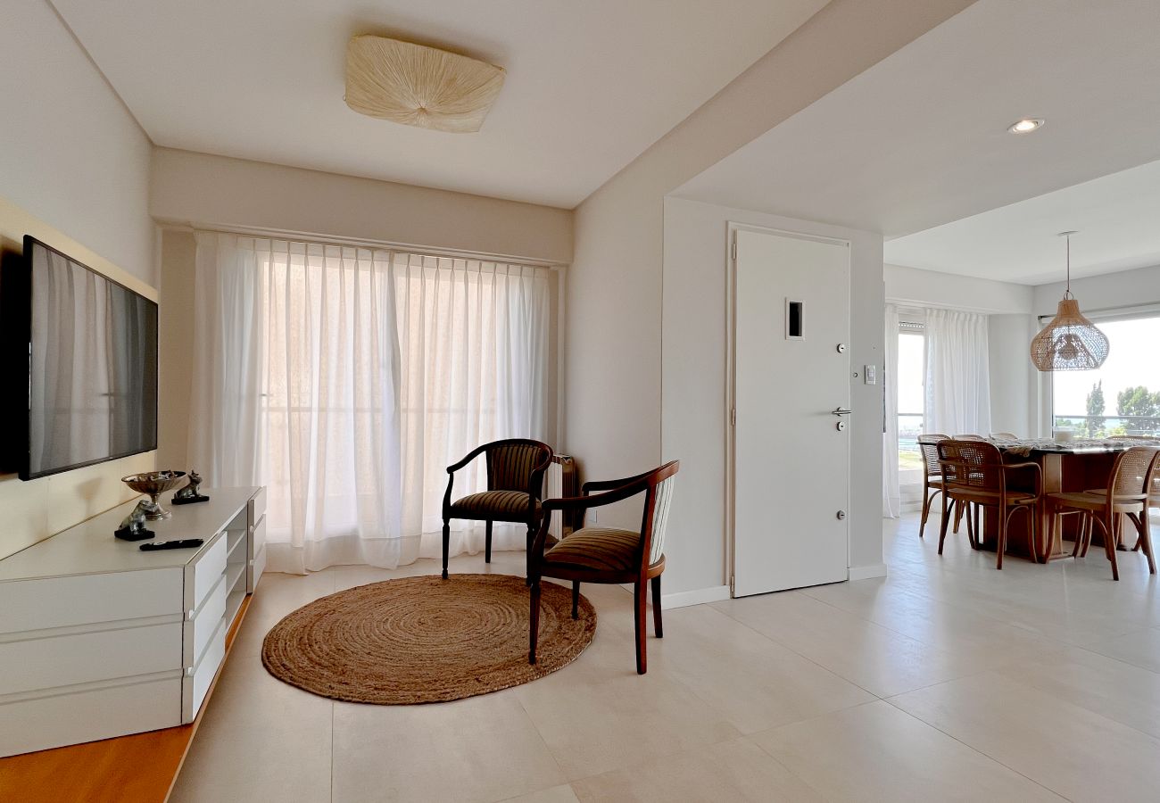 Apartment in Mar Del Plata - Golf & Sea | Depto Vicky | Hola Sur