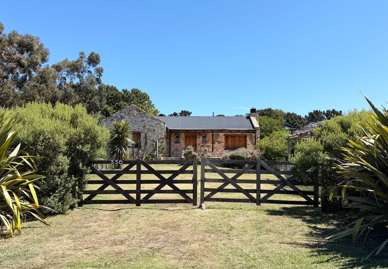 House in Chapadmalal - Casa OMA | Casa Dani | Hola Sur