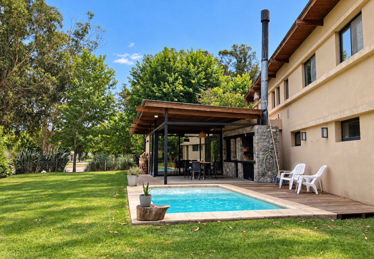 House in Mar Del Plata - Casa Martin | Arenas del Sur | Hola Sur
